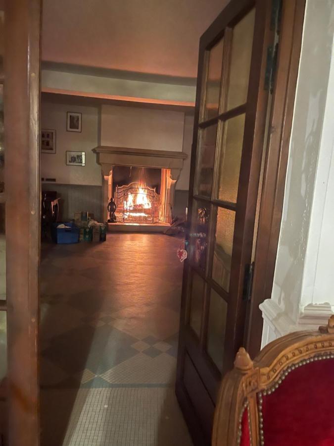 Le Grand Monarque Donzy Hotel Buitenkant foto