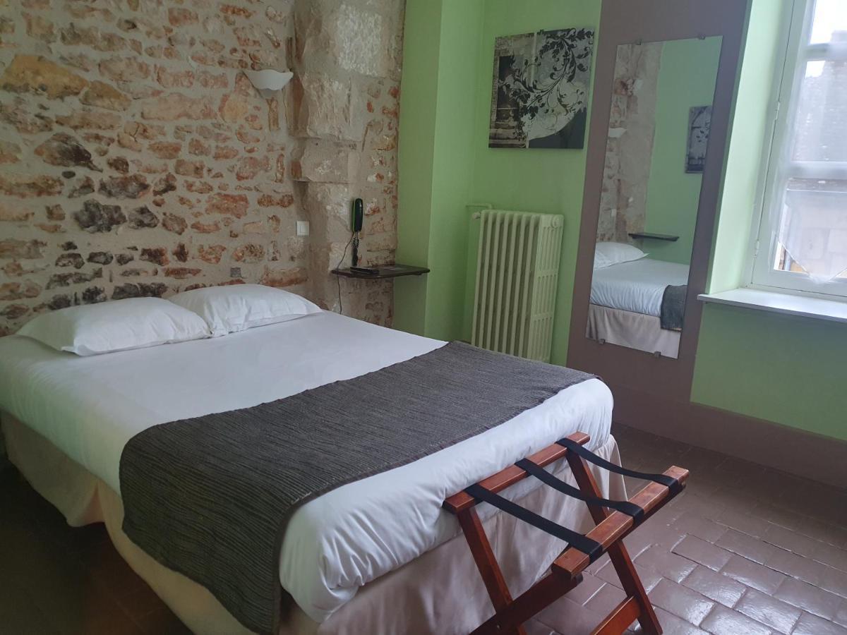 Le Grand Monarque Donzy Hotel Buitenkant foto
