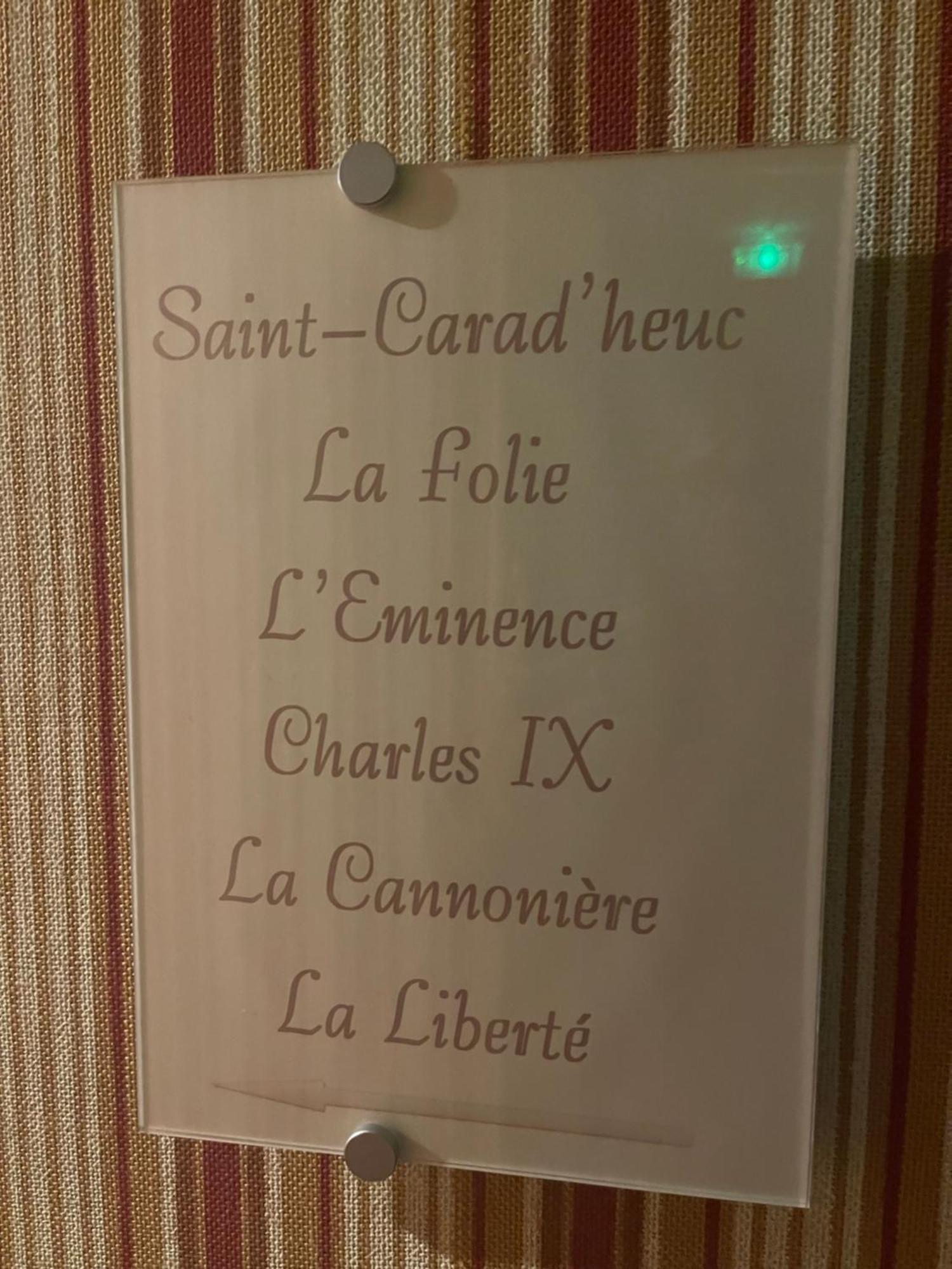 Le Grand Monarque Donzy Hotel Buitenkant foto
